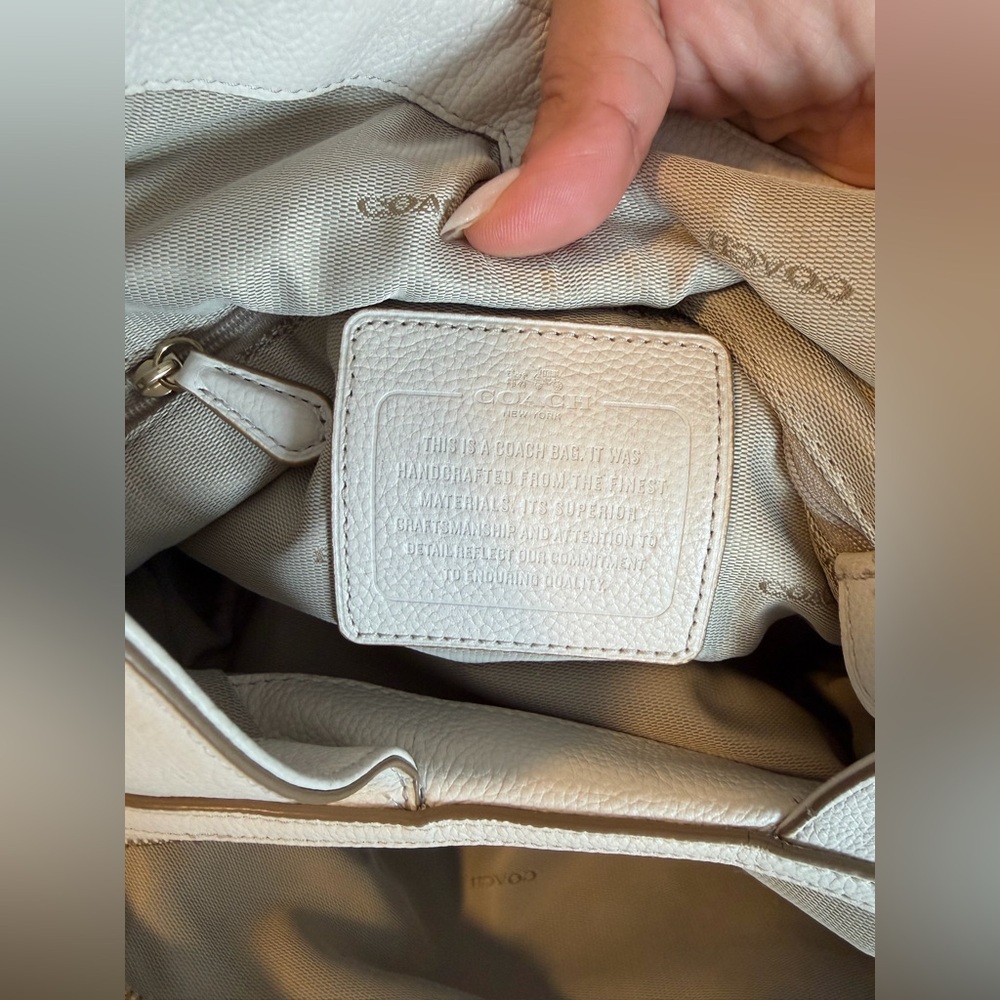 Coach Cream Shoulder Bag Leather 2015 Limited Edition Gold Stud - Picture 9 of 14